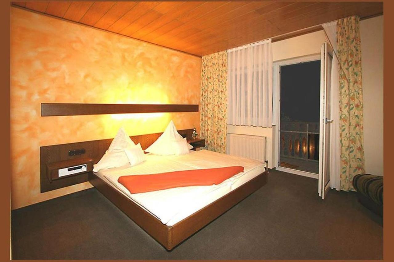 Hotel Zur Krone Ronneburg  Eksteriør bilde